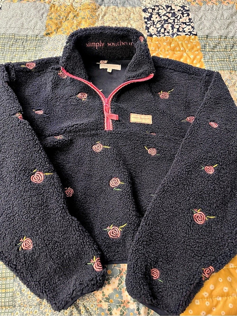 Simply Southern Floral Sherpa Jacket Black & Red Small Like New